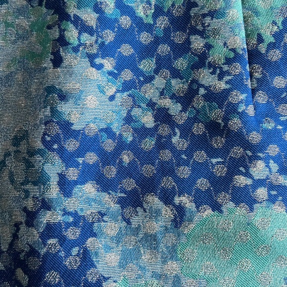 Beautiful textured H&M Mini Skirt - Sz 8 - Picture 5 of 12